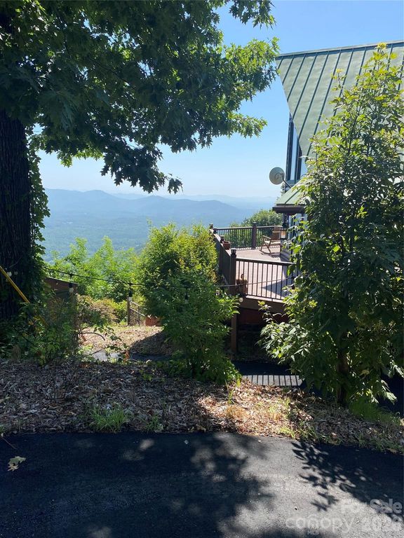 000 Williams Circle NW 320, Lake Lure, NC 28746