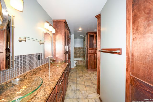 11085 Cedar, San Antonio, TX 78249