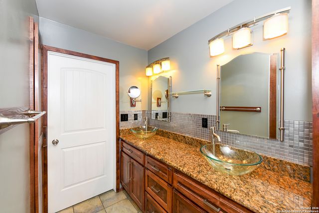 11085 Cedar, San Antonio, TX 78249