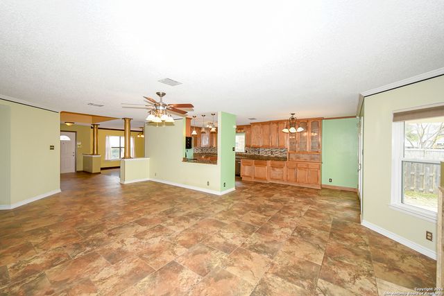 11085 Cedar, San Antonio, TX 78249