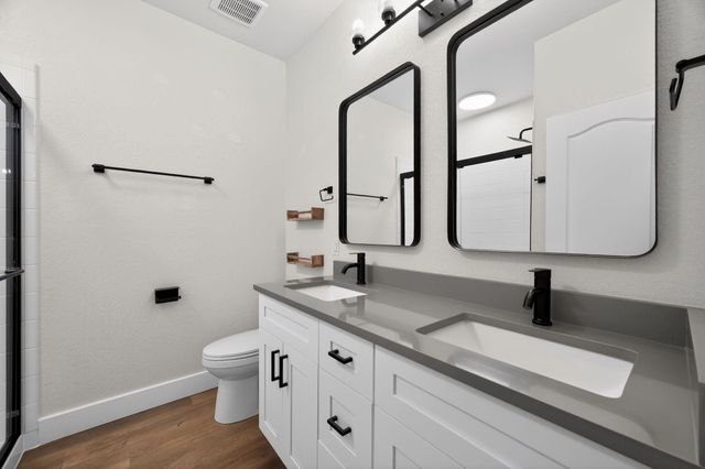 1820 Stinnett DR, Leander, TX 78641