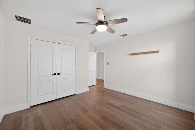 1820 Stinnett DR, Leander, TX 78641