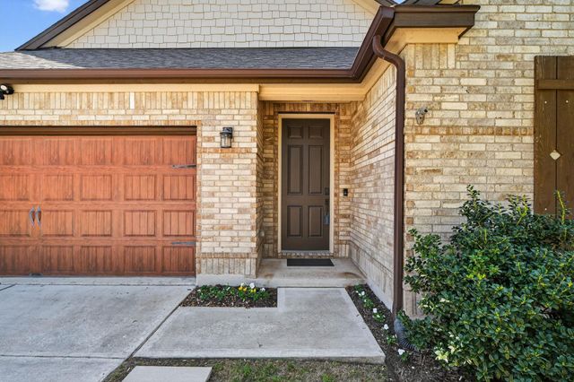 1820 Stinnett DR, Leander, TX 78641