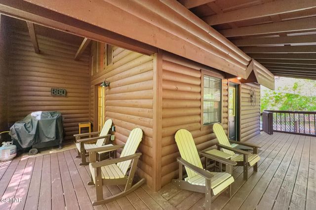 1607 S Mountain View Road, Sevierville, TN 37876