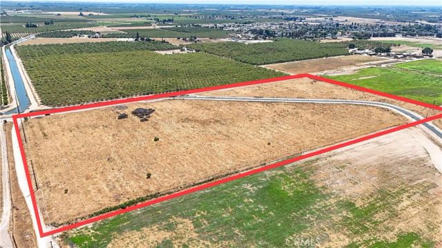 1777 Bird, Livingston, CA 95334