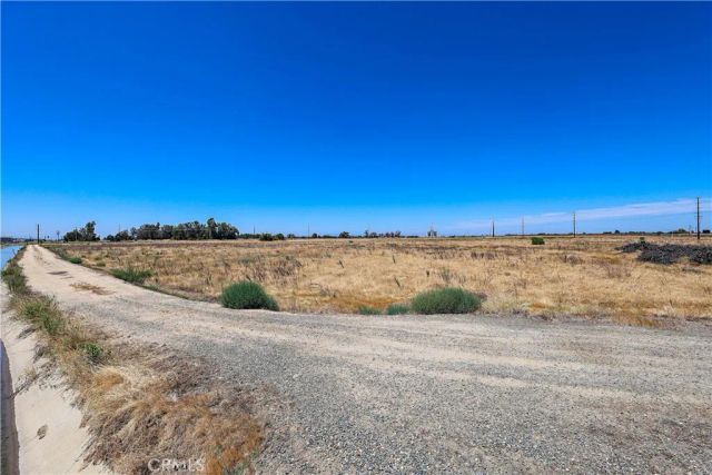 1777 Bird, Livingston, CA 95334