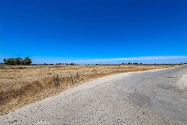 1777 Bird, Livingston, CA 95334