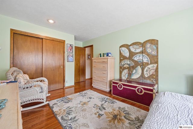 15656 Hamilton Street, Omaha, NE 68118