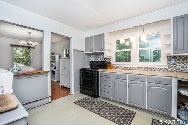 104 Hilldale Road, West Hartford, CT 06117
