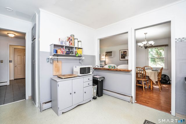 104 Hilldale Road, West Hartford, CT 06117