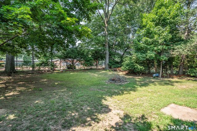 104 Hilldale Road, West Hartford, CT 06117