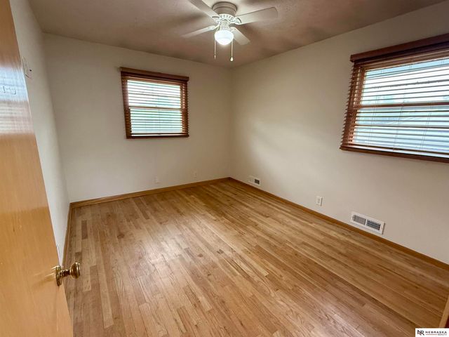 8304 Seward Street, Omaha, NE 68114