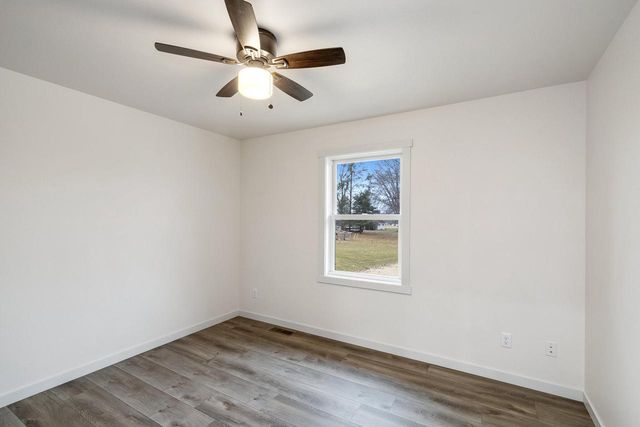 1530 Waldenberger ROAD, Holmen, WI 54636
