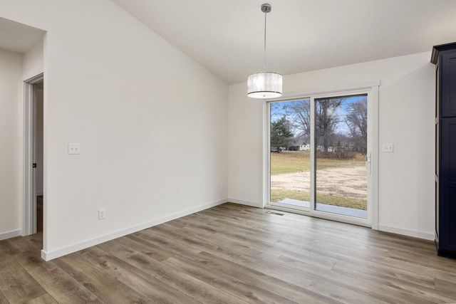 1530 Waldenberger ROAD, Holmen, WI 54636