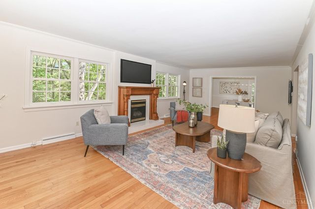 3507 Aultwoods Lane, Cincinnati, OH 45208