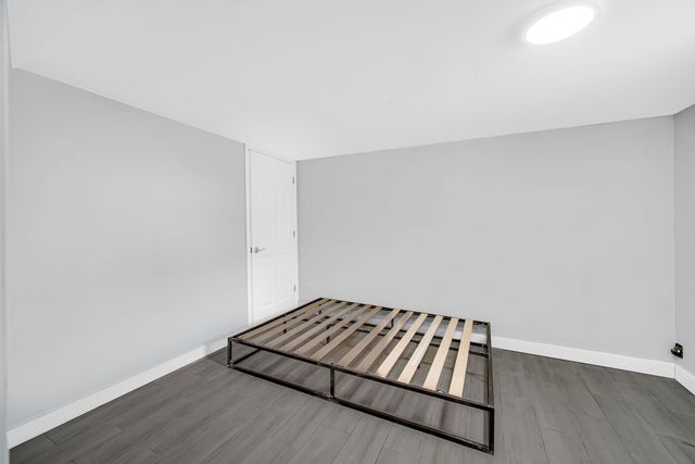 5728 N McVicker Avenue, Chicago, IL 60646