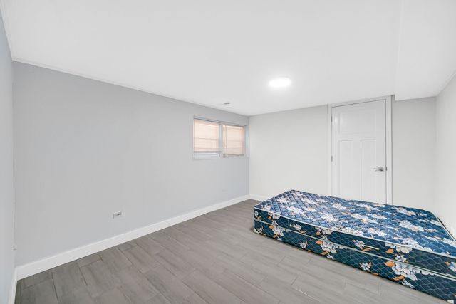 5728 N McVicker Avenue, Chicago, IL 60646