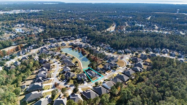 279 Windchime Way, Freeport, FL 32439