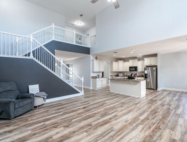 279 Windchime Way, Freeport, FL 32439