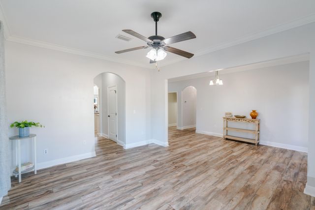 279 Windchime Way, Freeport, FL 32439