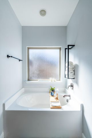 279 Windchime Way, Freeport, FL 32439