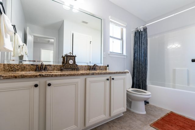 279 Windchime Way, Freeport, FL 32439