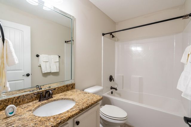 279 Windchime Way, Freeport, FL 32439