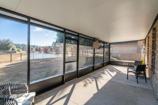 279 Windchime Way, Freeport, FL 32439