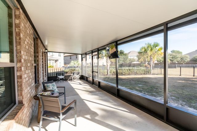 279 Windchime Way, Freeport, FL 32439