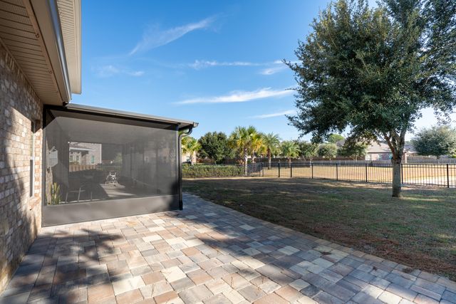 279 Windchime Way, Freeport, FL 32439