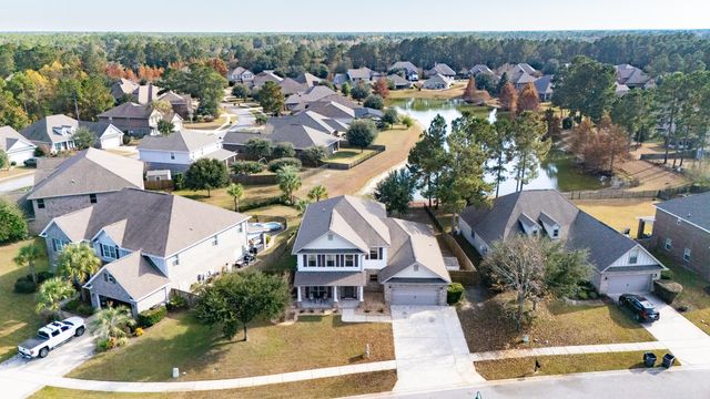 279 Windchime Way, Freeport, FL 32439