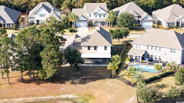 279 Windchime Way, Freeport, FL 32439