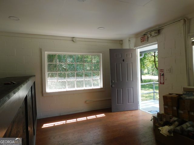 1804 1/2 US Highway 29, West Point, GA 31833