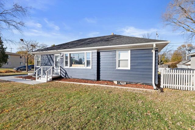 9570 W Silver Spring DRIVE, Milwaukee, WI 53225