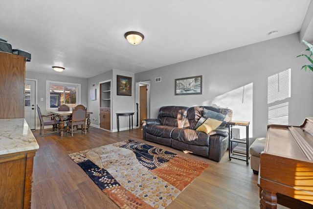 9570 W Silver Spring DRIVE, Milwaukee, WI 53225