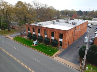 2211 Dickens Rd, Henrico, VA 23230