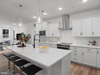 21731 DOVEKIE TER #205, Ashburn, VA 20147