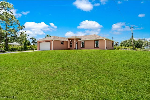 3113 68th ST W, Lehigh Acres, FL 33971