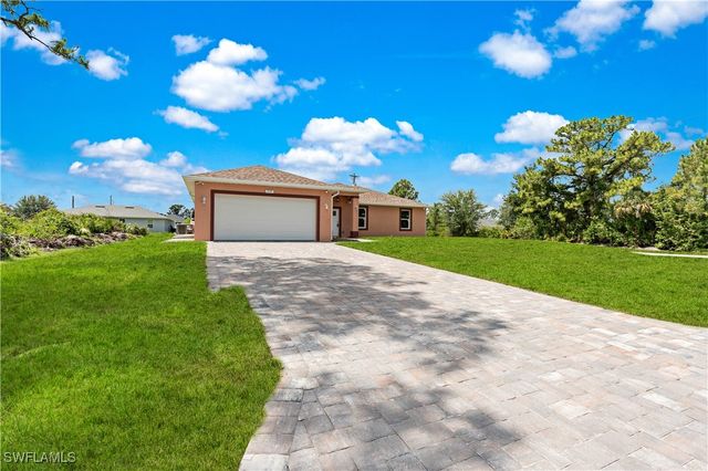 3113 68th ST W, Lehigh Acres, FL 33971