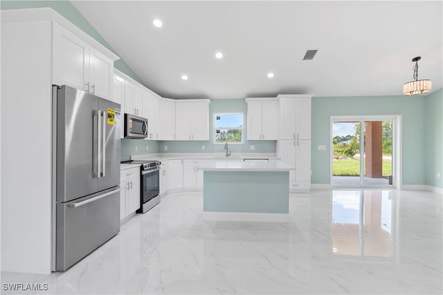 3113 68th ST W, Lehigh Acres, FL 33971