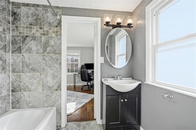 8004 Holmes Road, Kansas City, MO 64131