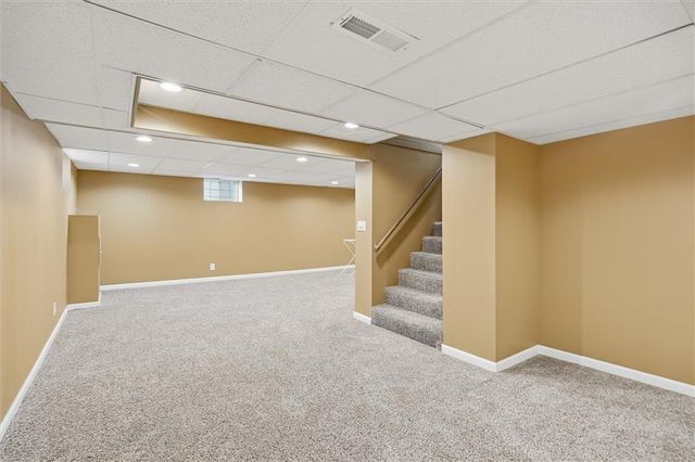 8004 Holmes Road, Kansas City, MO 64131