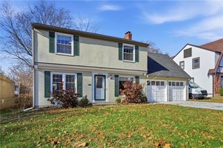 8004 Holmes Road, Kansas City, MO 64131