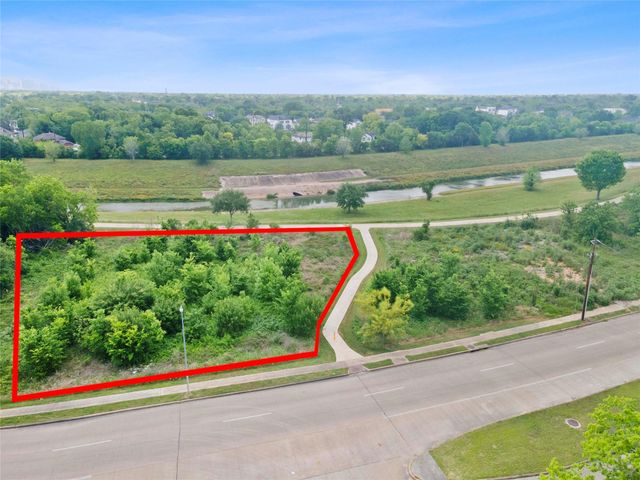 5101 Airport Boulevard, Houston, TX 77048