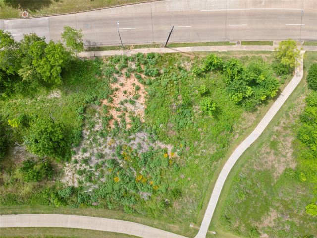 5101 Airport Boulevard, Houston, TX 77048