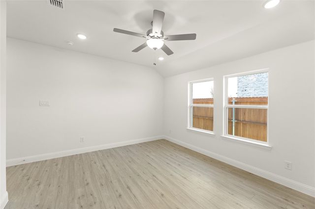 4047 Bedford Drive, Crandall, TX 75114