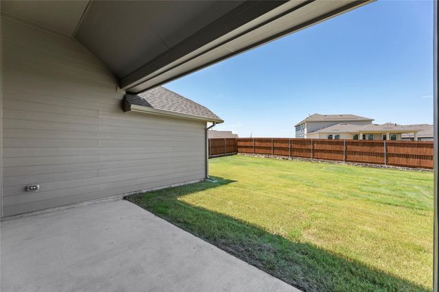 4047 Bedford Drive, Crandall, TX 75114