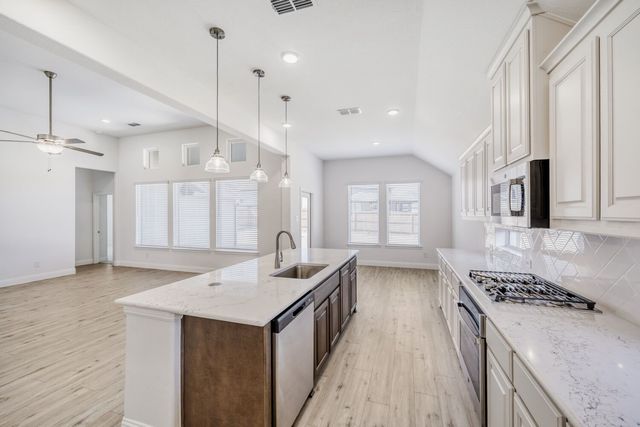 4047 Bedford Drive, Crandall, TX 75114