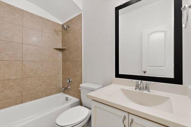 174 Hampton Drive, Fate, TX 75087