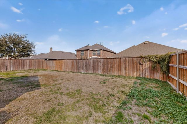 174 Hampton Drive, Fate, TX 75087